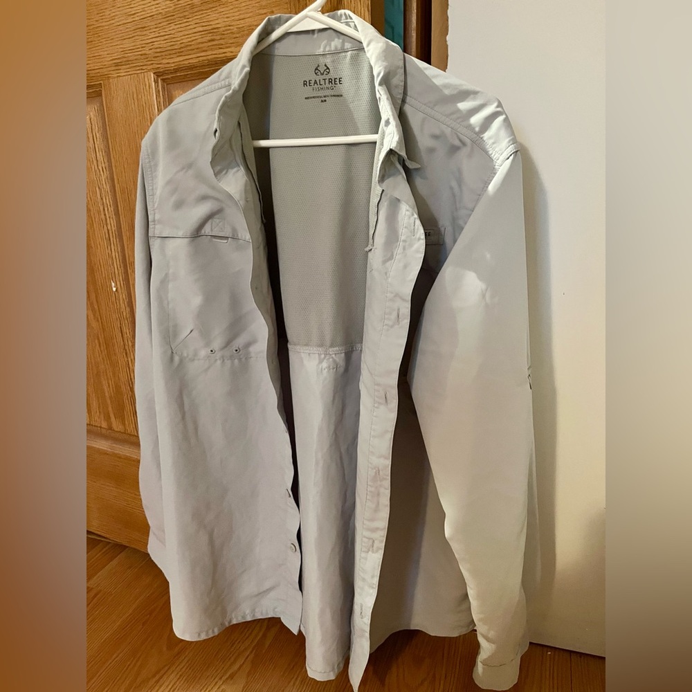 Realtree Light Grey Long Sleeve Shirt UPF 50 Fishing Shirt